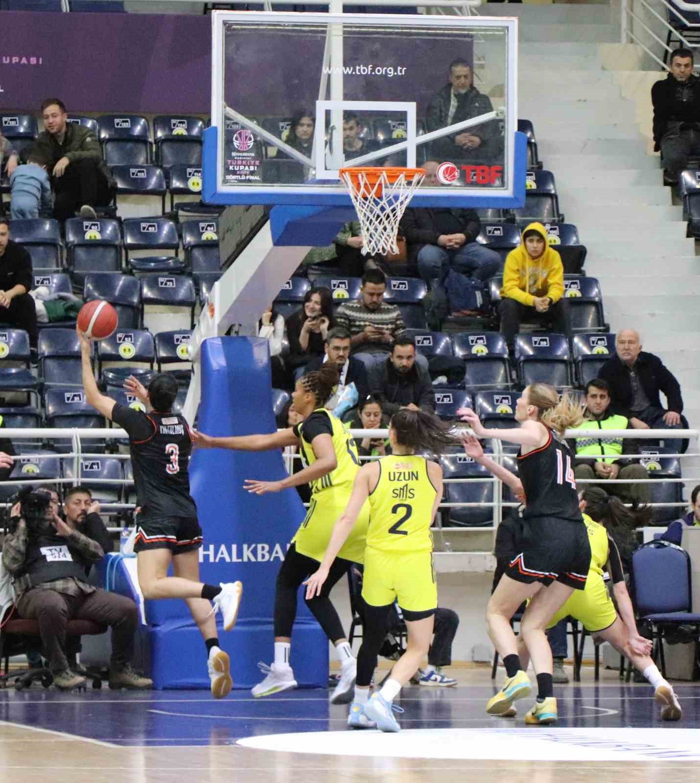 basketbol-super-ligi-fenerbahce-opet-84-cimsa-cbk-mersin-66