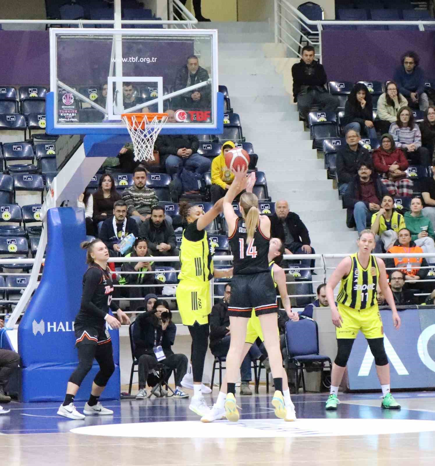 basketbol-super-ligi-fenerbahce-opet-84-cimsa-cbk-mersin-66