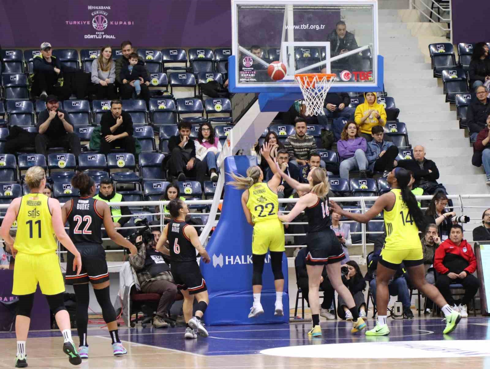basketbol-super-ligi-fenerbahce-opet-84-cimsa-cbk-mersin-66