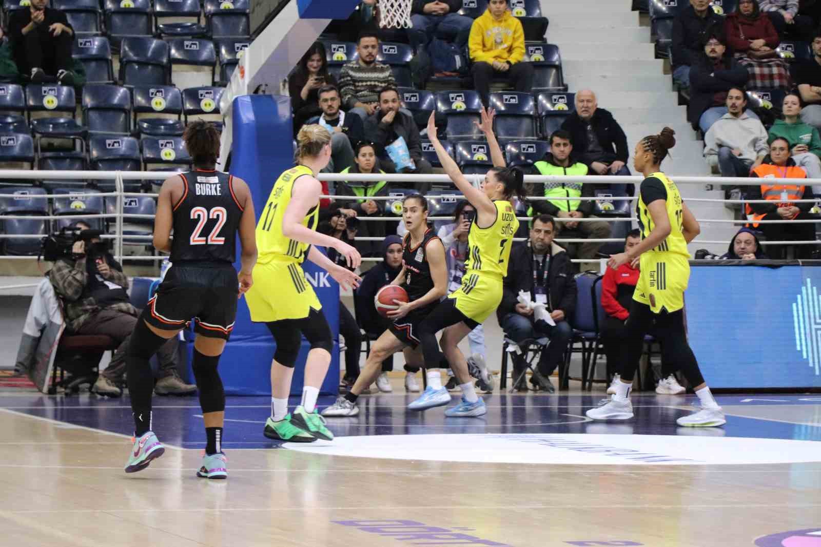 basketbol-super-ligi-fenerbahce-opet-84-cimsa-cbk-mersin-66