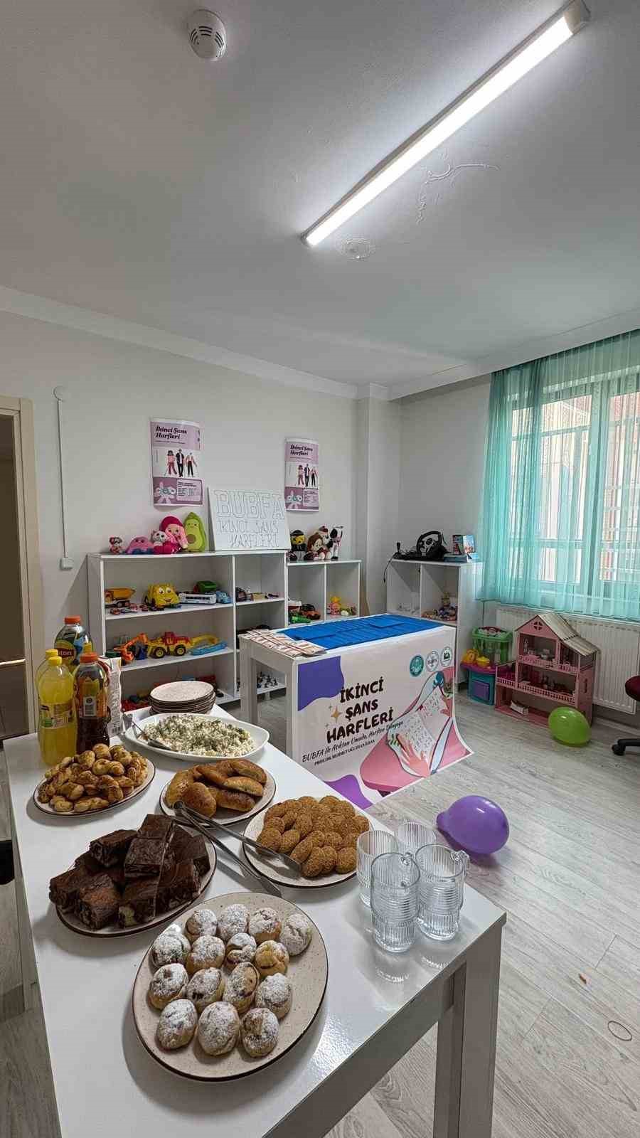 burhaniye-de-universiteliler-onemli-bir-projeye-daha-imza-atti