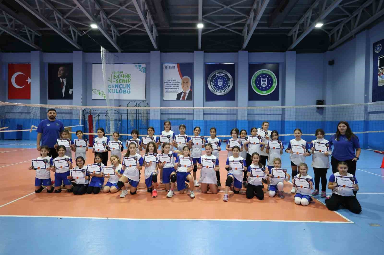 buyuksehir-kis-okullarinda-sertifika-heyecani