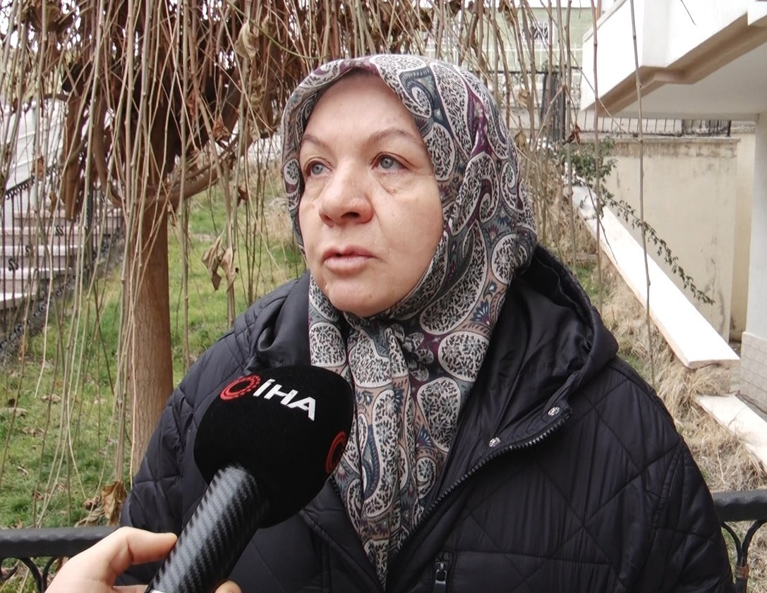 cankayada-cokme-olusan-apartmanda-yasayanlar-tedbir-amacli-tahliye-edildi