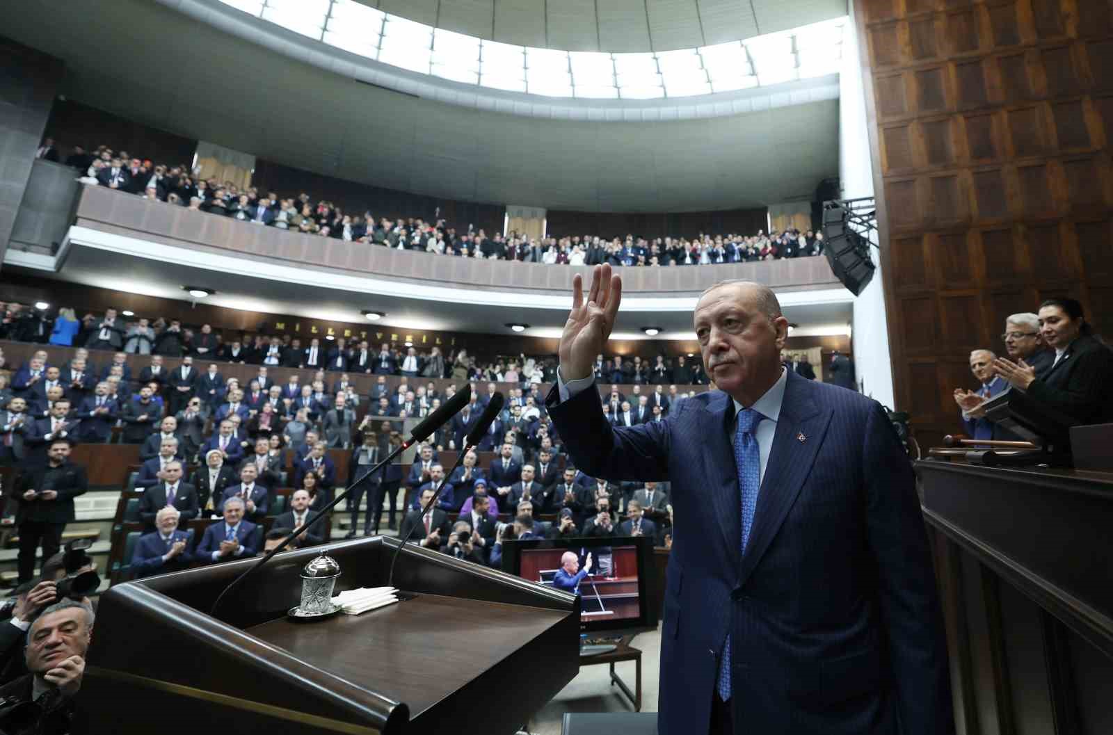 cumhurbaskani-erdogan-bayragimiza-uzanan-o-kirli-elleri-muhakkak-bulacak-bunun-hesabini-o-hainlerden-mutlaka-soracagiz