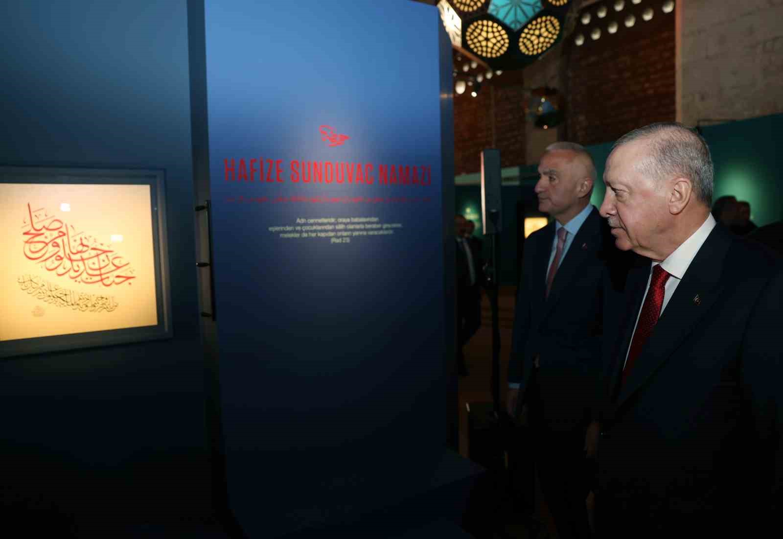 cumhurbaskani-erdogan-eski-kuzey-deniz-saha-komutanligini-duzenledik-hediye-edilen-eserleri-orada-sergileyecegiz