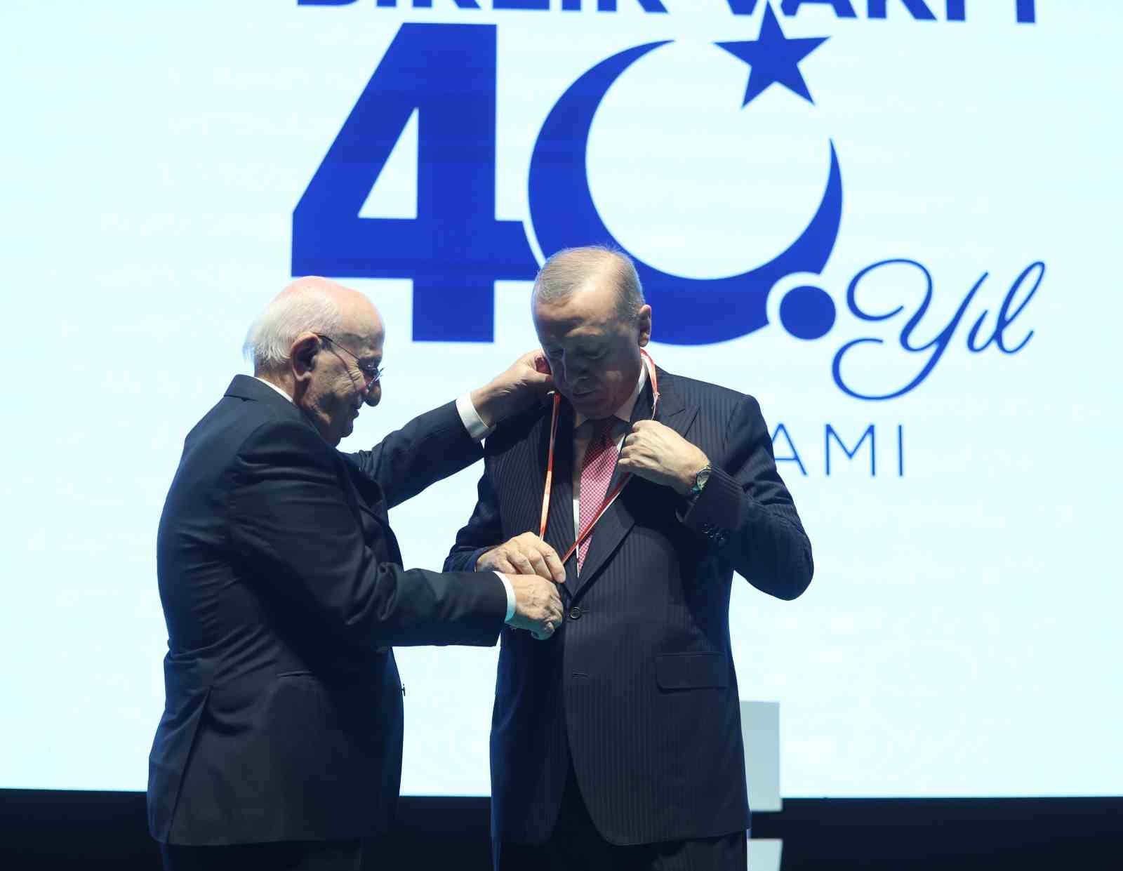cumhurbaskani-erdogan-muhalefet-bir-avuc-rant-sebekesinin-gundemine-hapsoldu