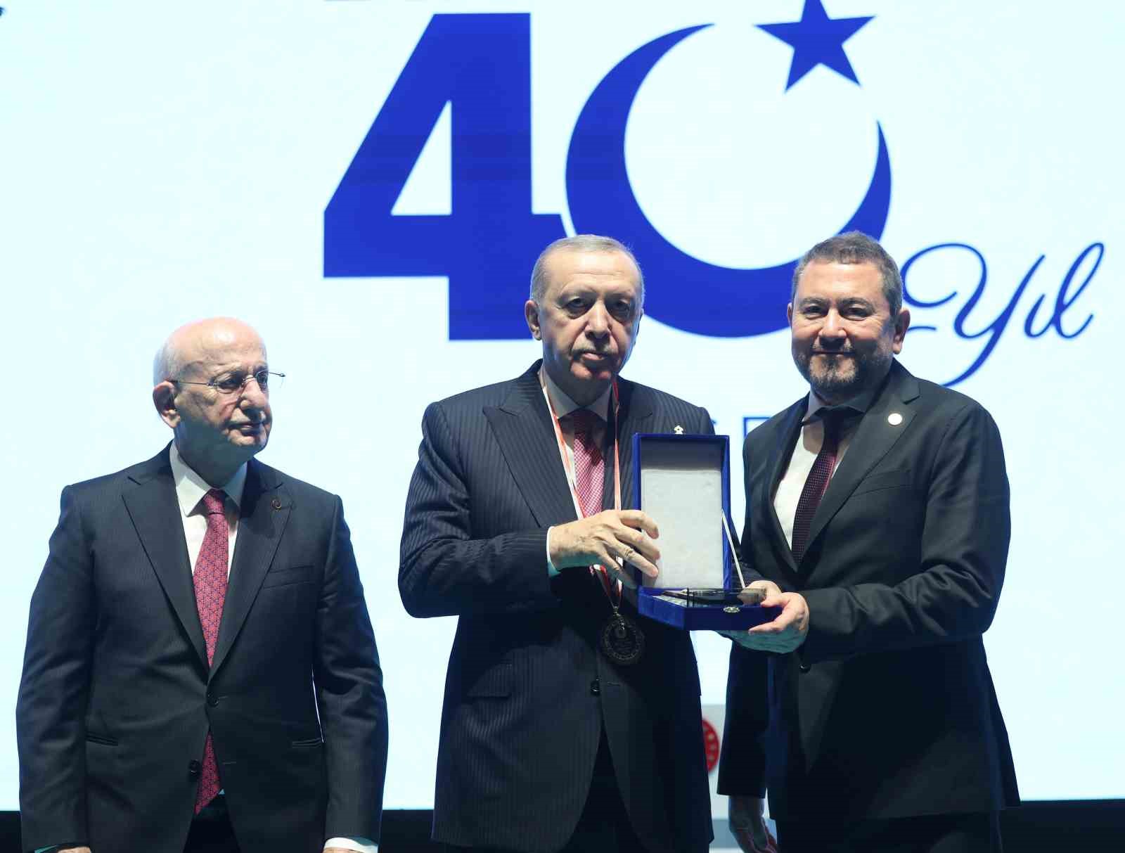 cumhurbaskani-erdogan-muhalefet-bir-avuc-rant-sebekesinin-gundemine-hapsoldu