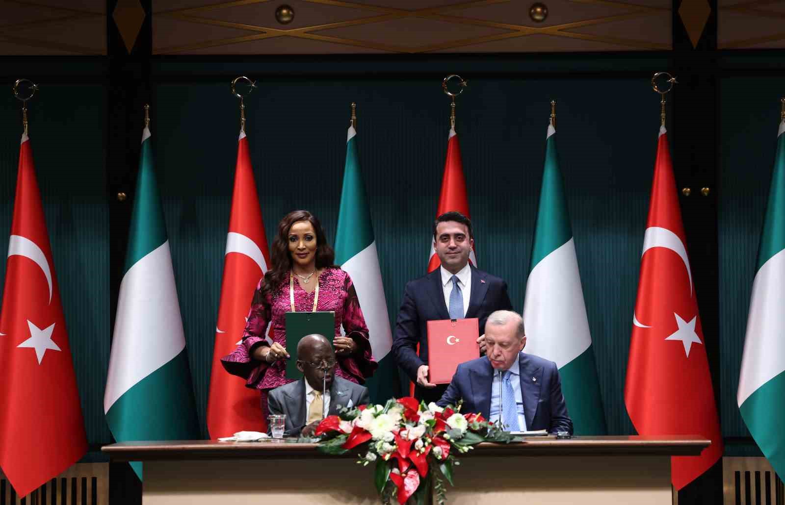 cumhurbaskani-erdogan-nijerya-cumhurbaskani-tinubu-ile-5-milyar-dolar-ticaret-hacmi-hedefimize-bagliligimizi-teyit-ettik