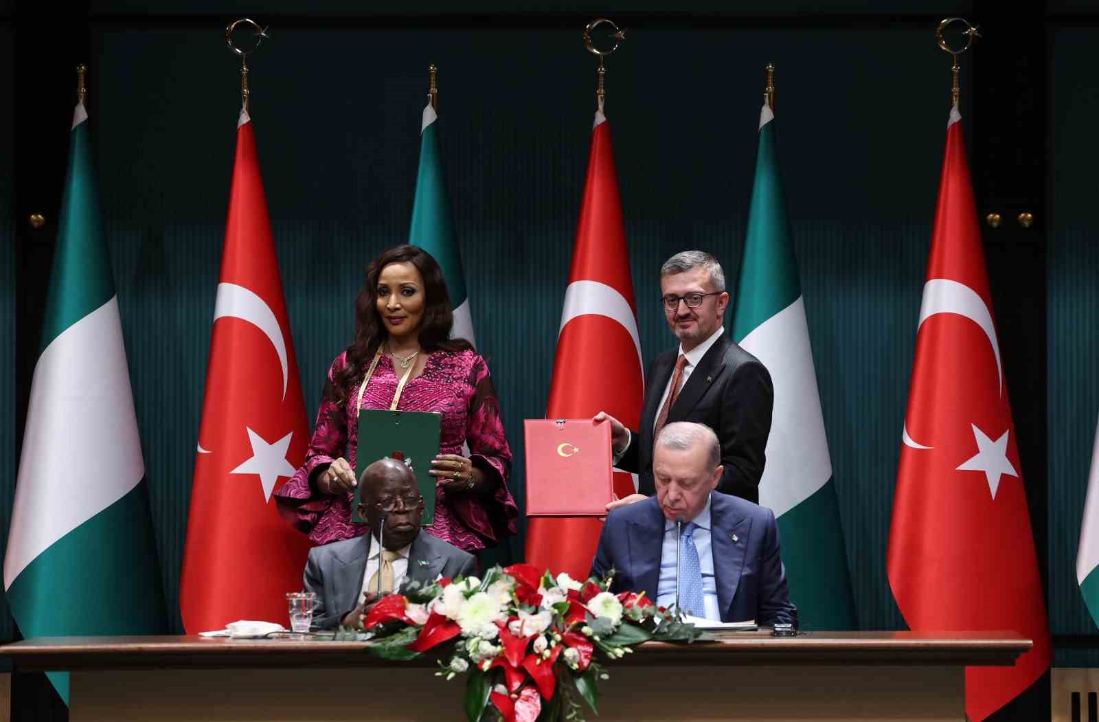 cumhurbaskani-erdogan-nijerya-cumhurbaskani-tinubu-ile-5-milyar-dolar-ticaret-hacmi-hedefimize-bagliligimizi-teyit-ettik