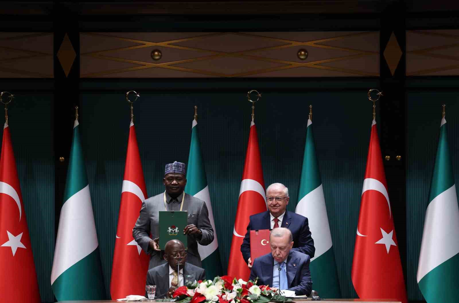 cumhurbaskani-erdogan-nijerya-cumhurbaskani-tinubu-ile-5-milyar-dolar-ticaret-hacmi-hedefimize-bagliligimizi-teyit-ettik