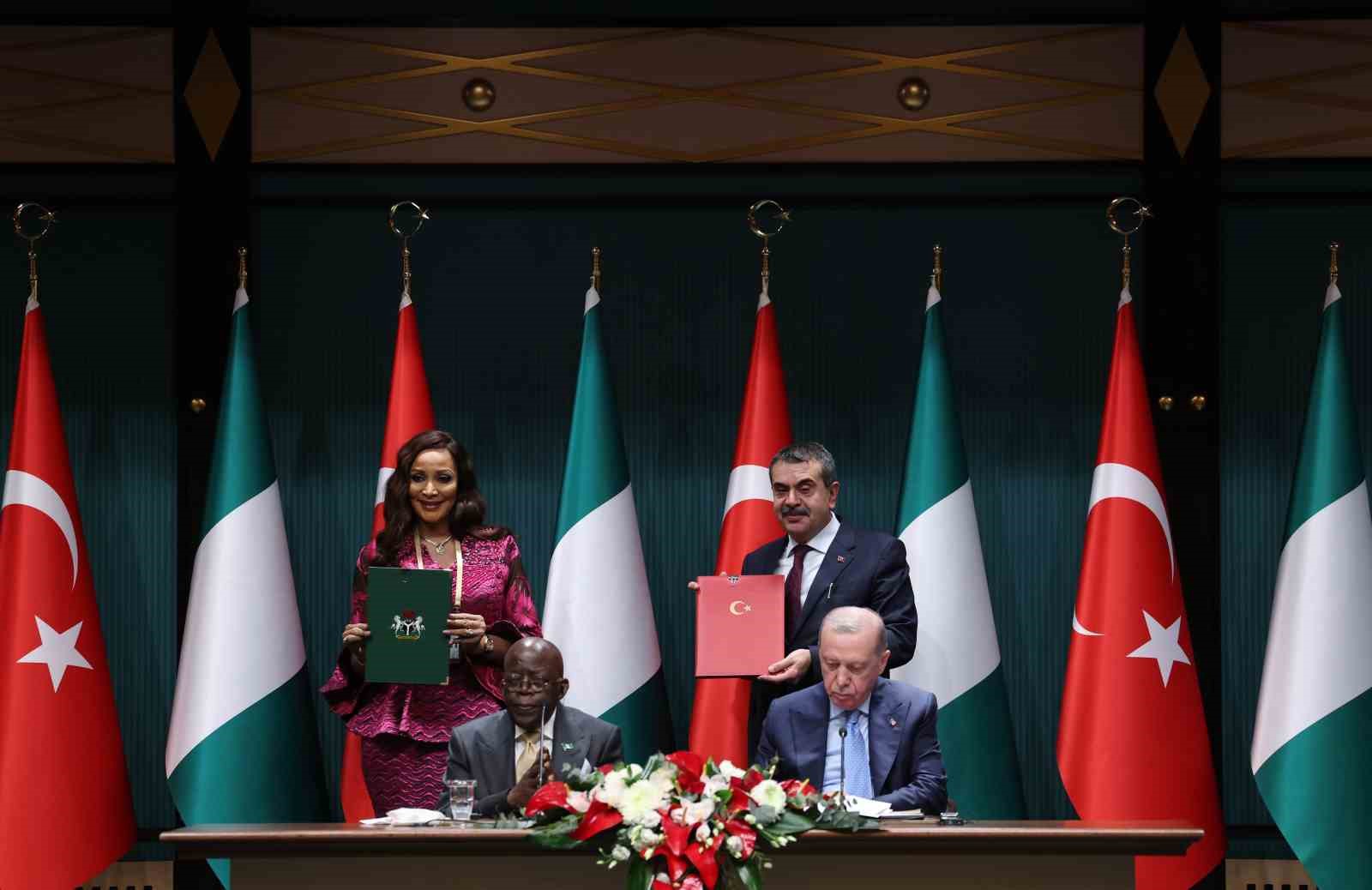 cumhurbaskani-erdogan-nijerya-cumhurbaskani-tinubu-ile-5-milyar-dolar-ticaret-hacmi-hedefimize-bagliligimizi-teyit-ettik