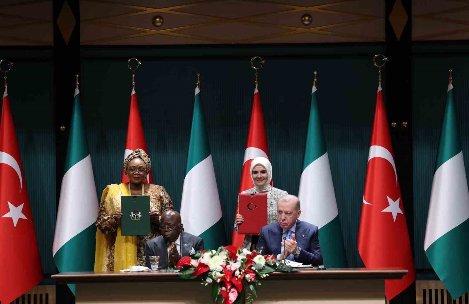 cumhurbaskani-erdogan-nijerya-cumhurbaskani-tinubu-ile-5-milyar-dolar-ticaret-hacmi-hedefimize-bagliligimizi-teyit-ettik