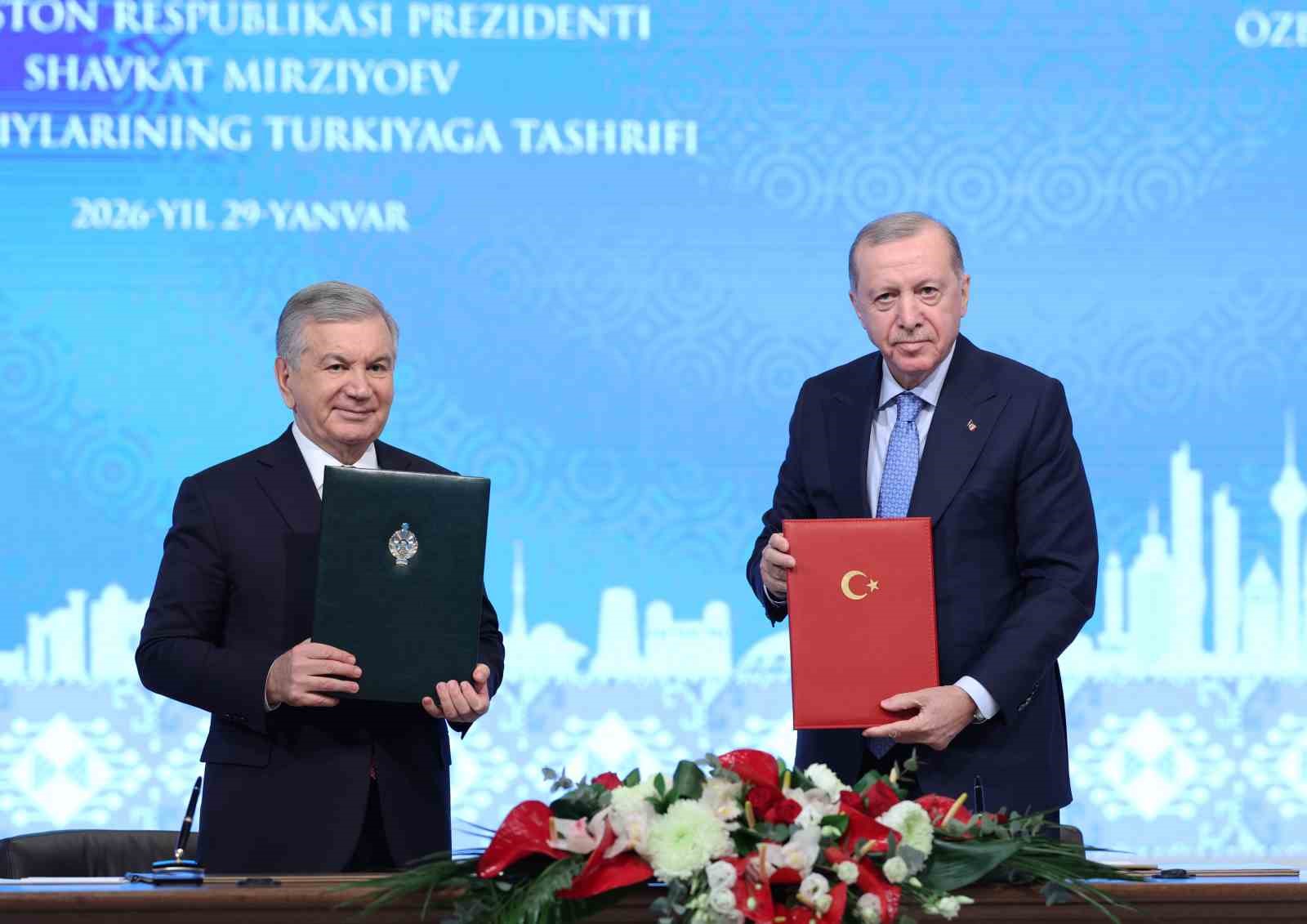 cumhurbaskani-erdogan-yurek-yurege-verdigimiz-muddetce-bulundugumuz-asra-turk-dunyasinin-muhrunu-vuracagimizdan-eminiz