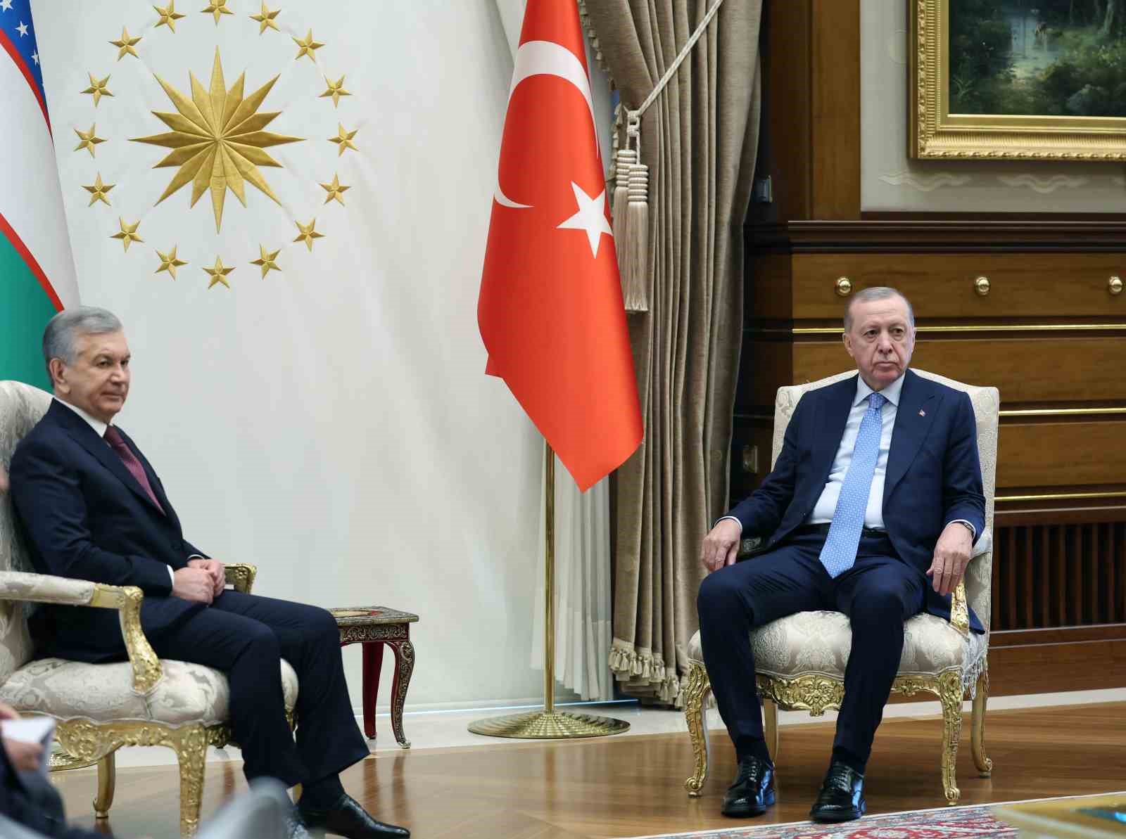 cumhurbaskani-erdogan-yurek-yurege-verdigimiz-muddetce-bulundugumuz-asra-turk-dunyasinin-muhrunu-vuracagimizdan-eminiz