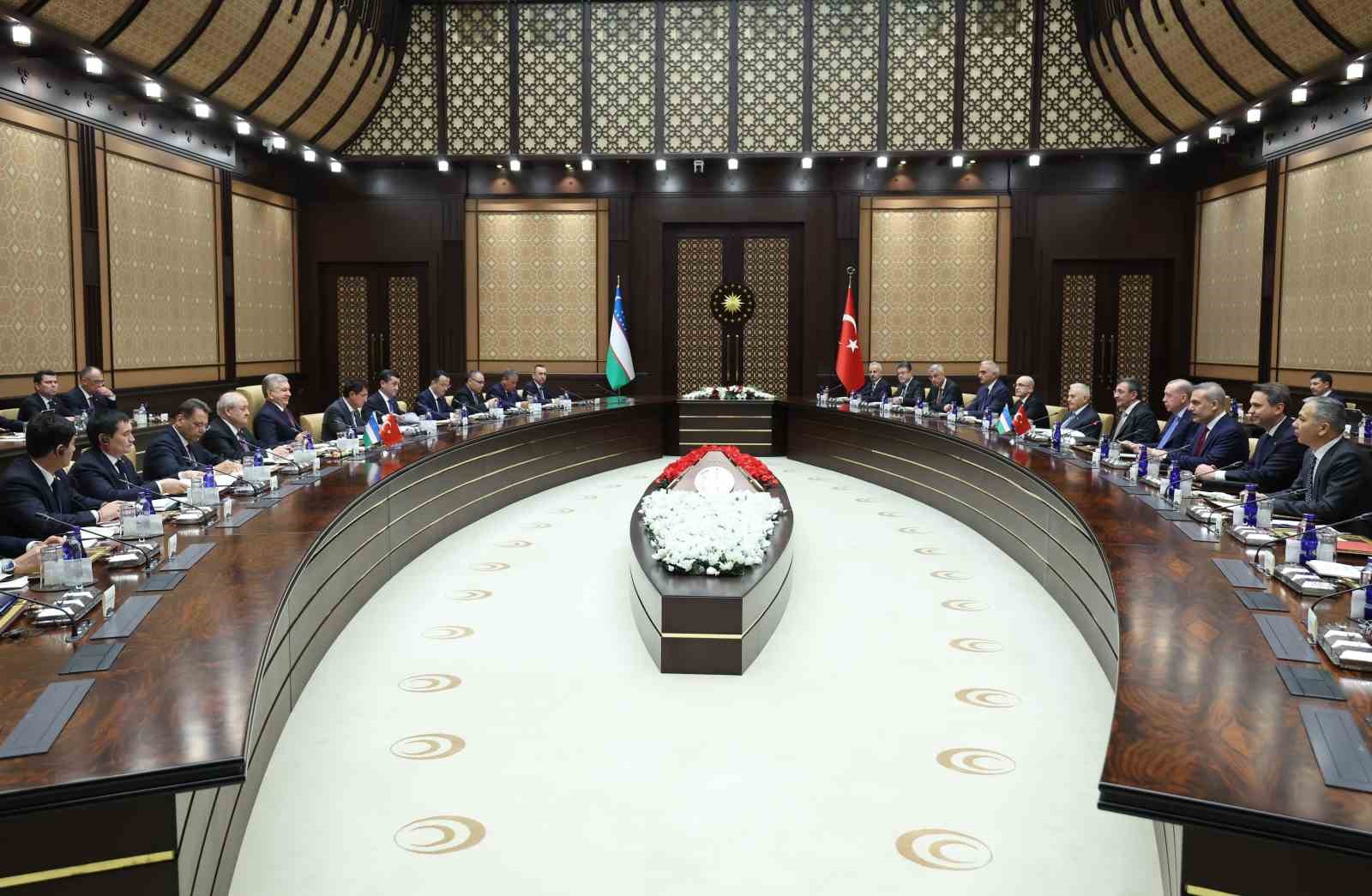 cumhurbaskani-erdogan-yurek-yurege-verdigimiz-muddetce-bulundugumuz-asra-turk-dunyasinin-muhrunu-vuracagimizdan-eminiz