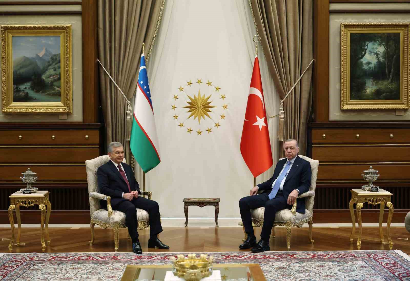 cumhurbaskani-erdogan-yurek-yurege-verdigimiz-muddetce-bulundugumuz-asra-turk-dunyasinin-muhrunu-vuracagimizdan-eminiz