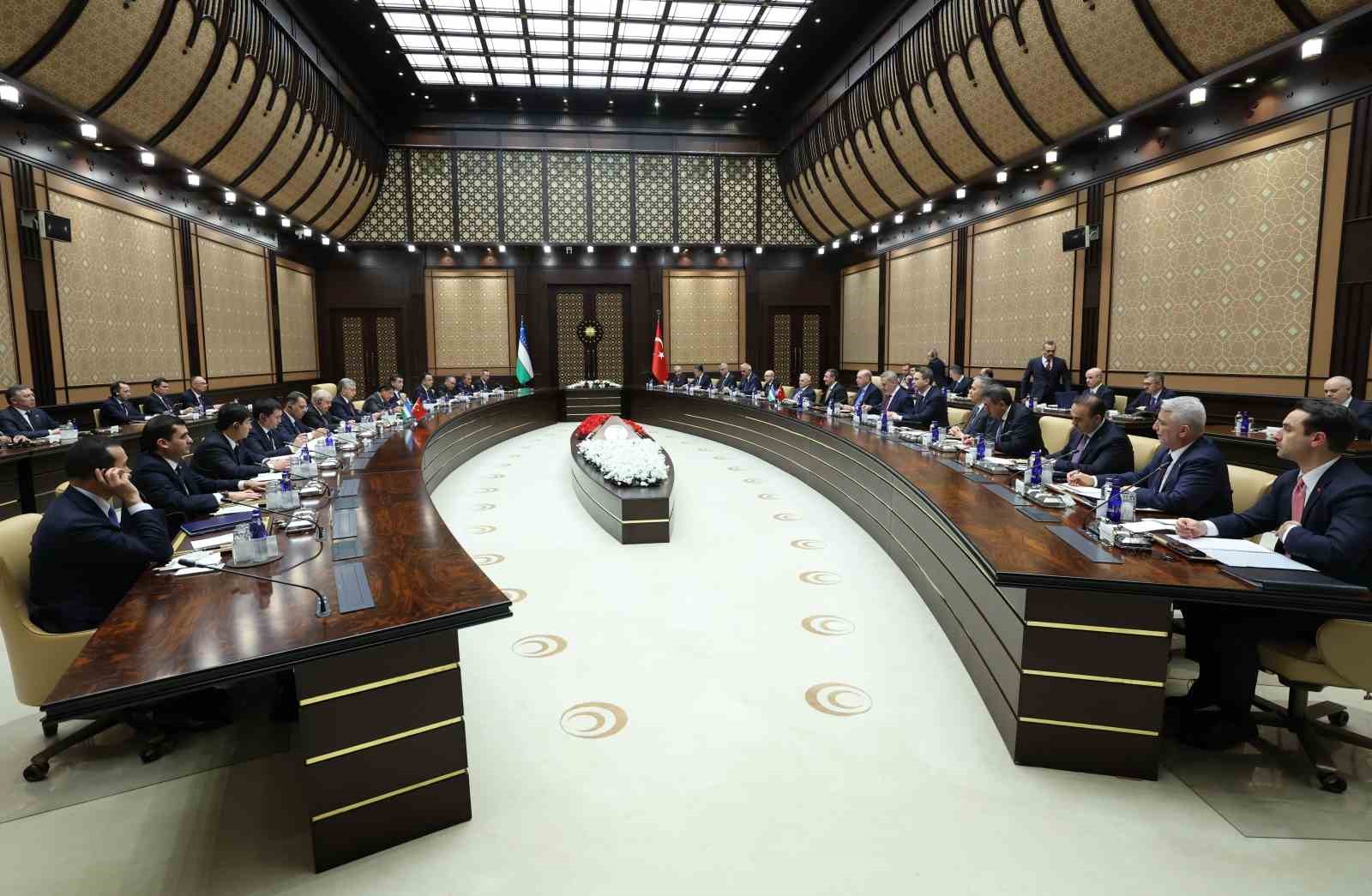 cumhurbaskani-erdogan-yurek-yurege-verdigimiz-muddetce-bulundugumuz-asra-turk-dunyasinin-muhrunu-vuracagimizdan-eminiz
