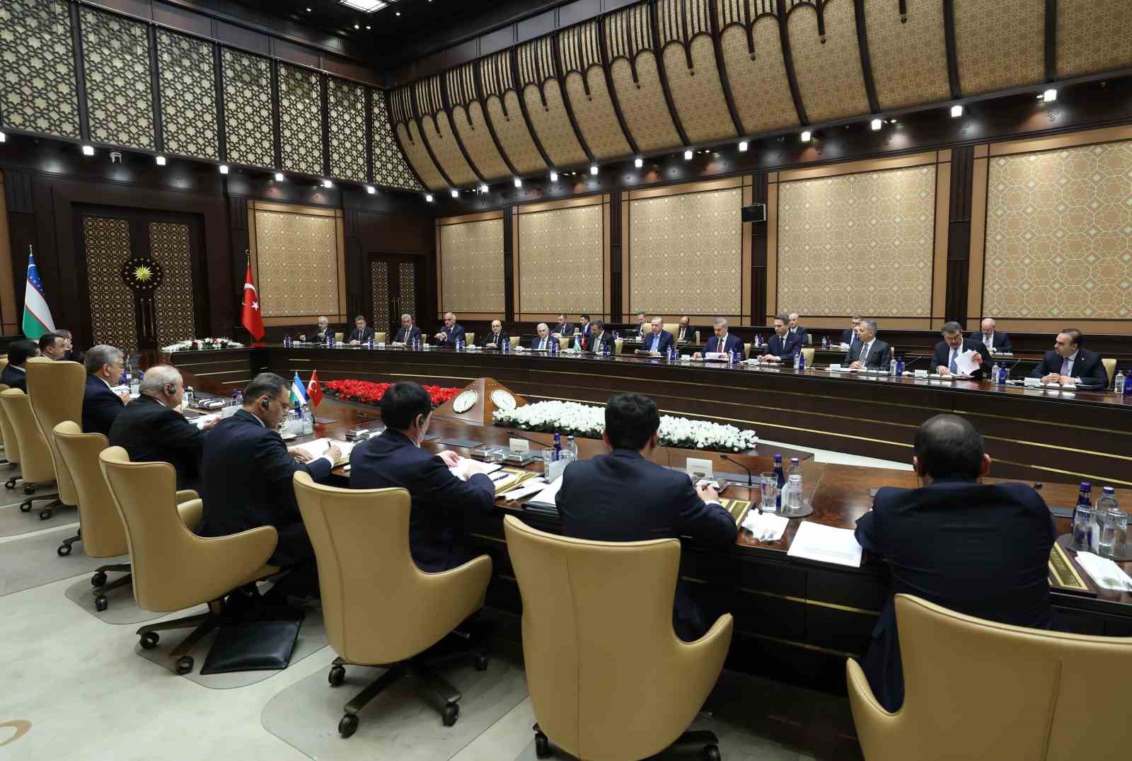 cumhurbaskani-erdogan-yurek-yurege-verdigimiz-muddetce-bulundugumuz-asra-turk-dunyasinin-muhrunu-vuracagimizdan-eminiz