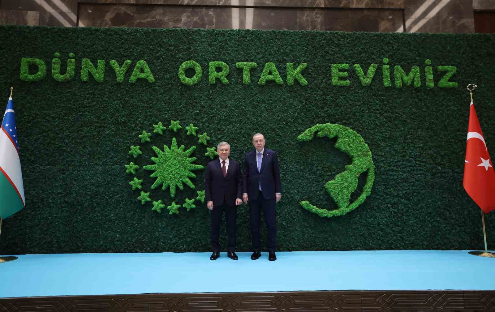 cumhurbaskani-erdogan-yurek-yurege-verdigimiz-muddetce-bulundugumuz-asra-turk-dunyasinin-muhrunu-vuracagimizdan-eminiz