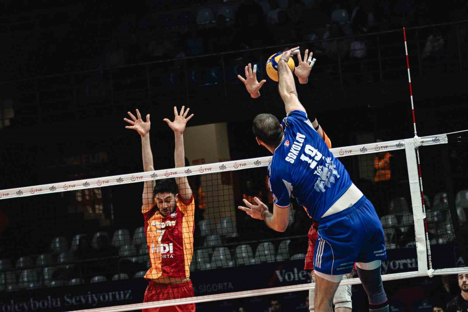efeler-ligi-galatasaray-3-halkbank-0