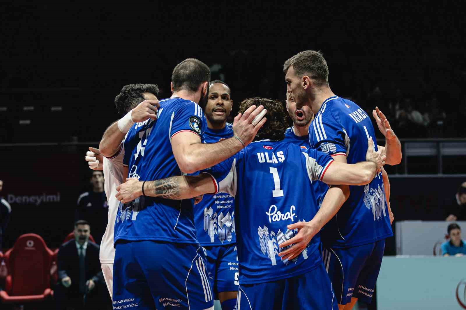 efeler-ligi-galatasaray-3-halkbank-0
