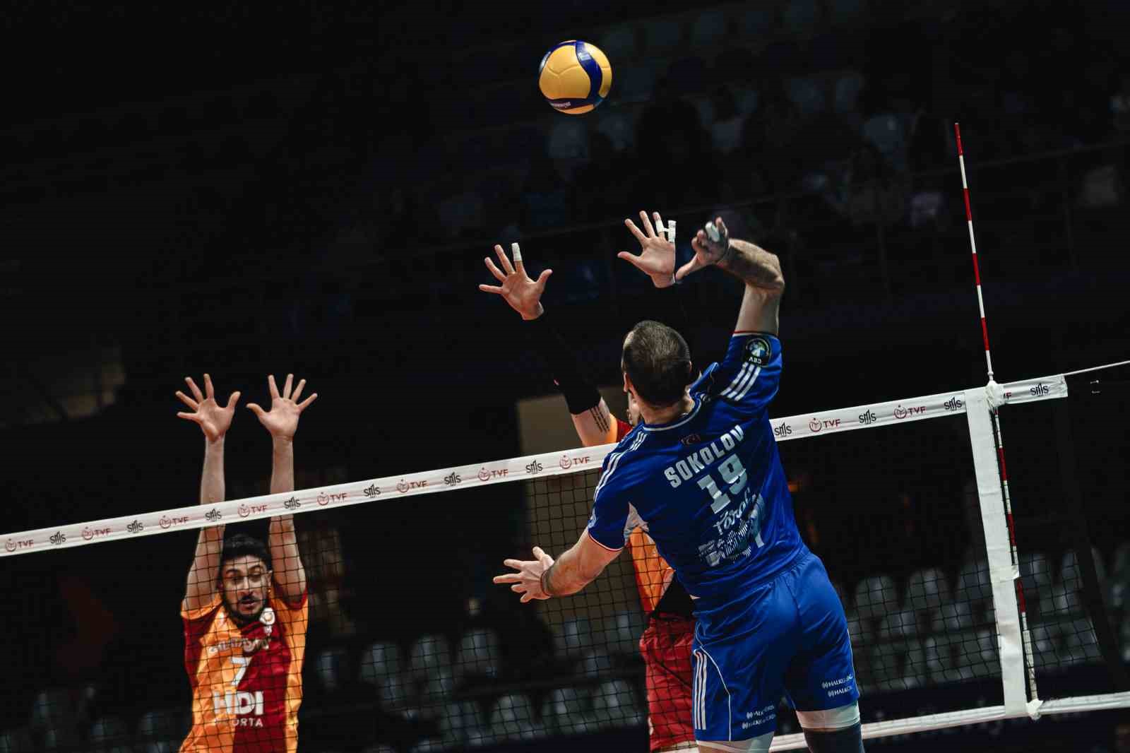 efeler-ligi-galatasaray-3-halkbank-0