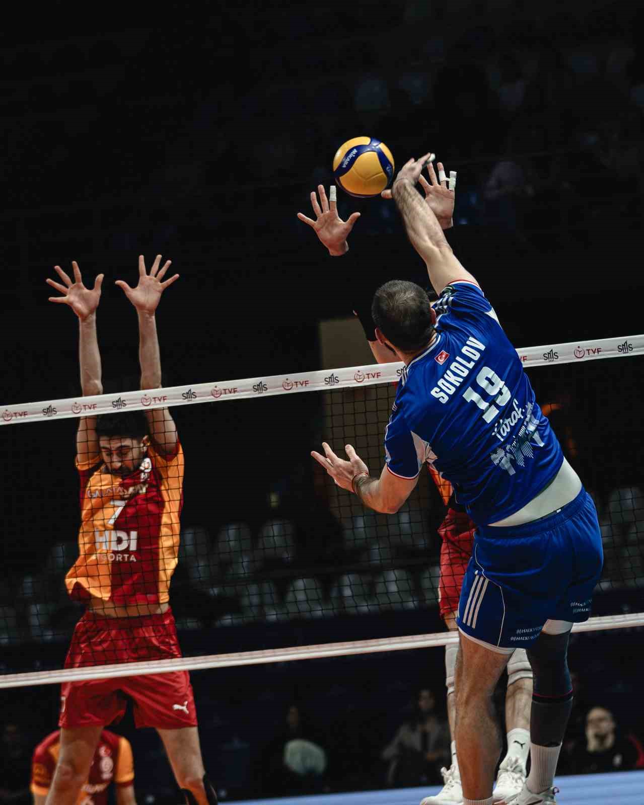 efeler-ligi-galatasaray-3-halkbank-0