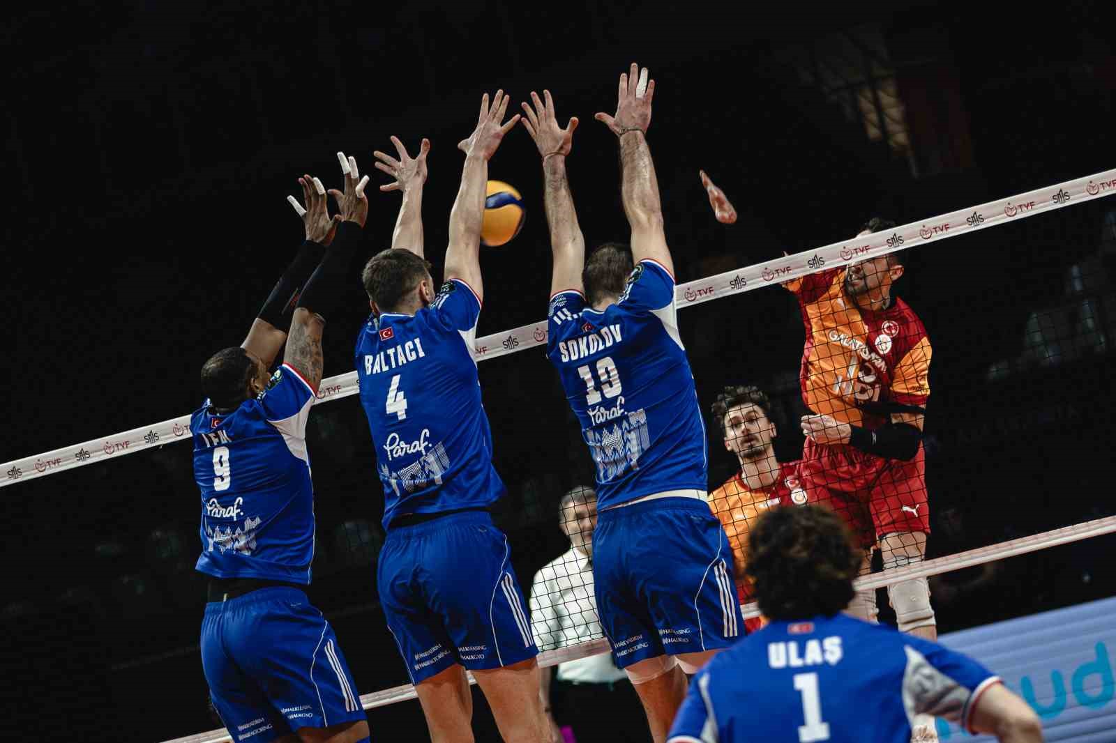 efeler-ligi-galatasaray-3-halkbank-0