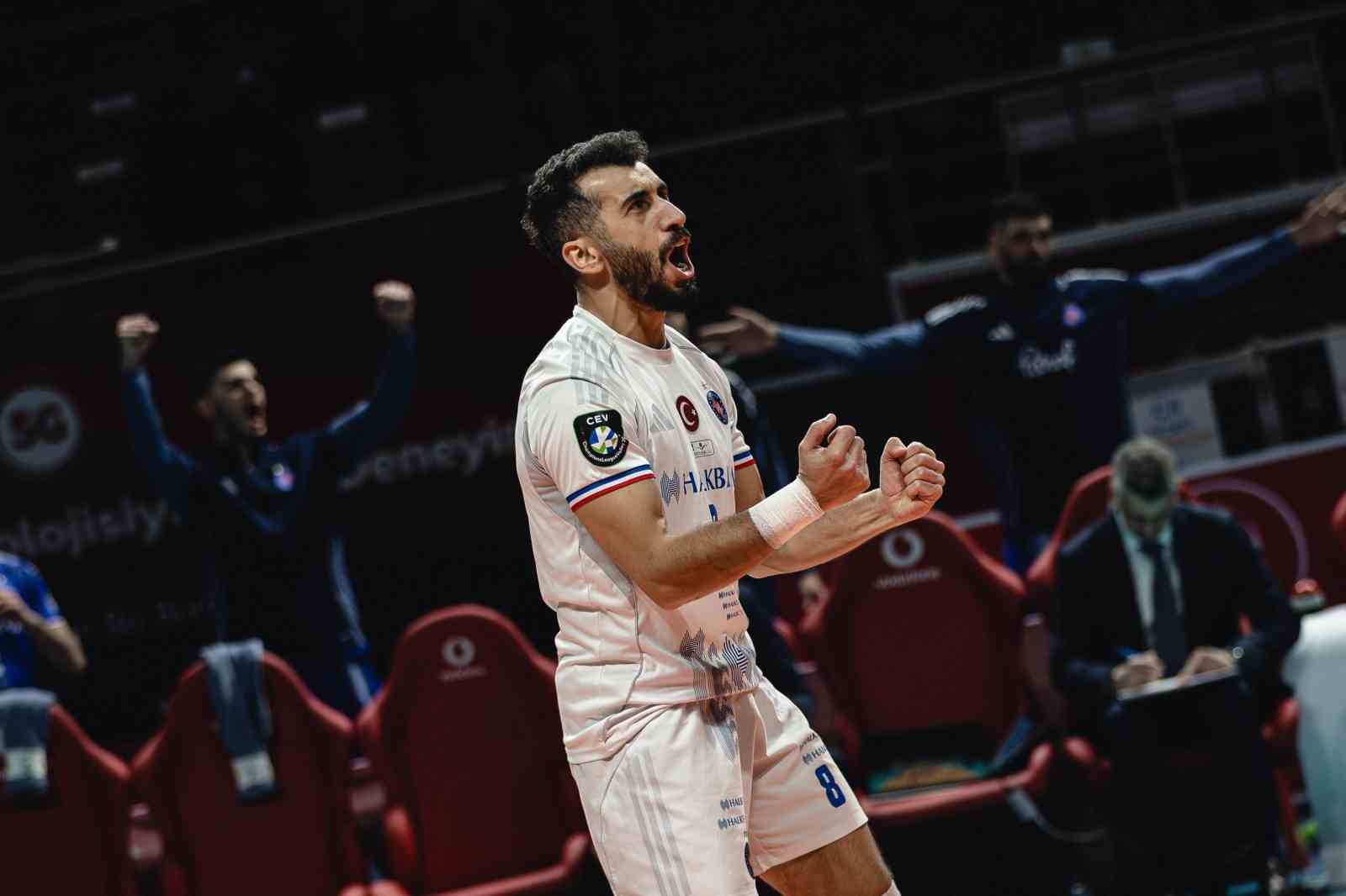 efeler-ligi-galatasaray-3-halkbank-0