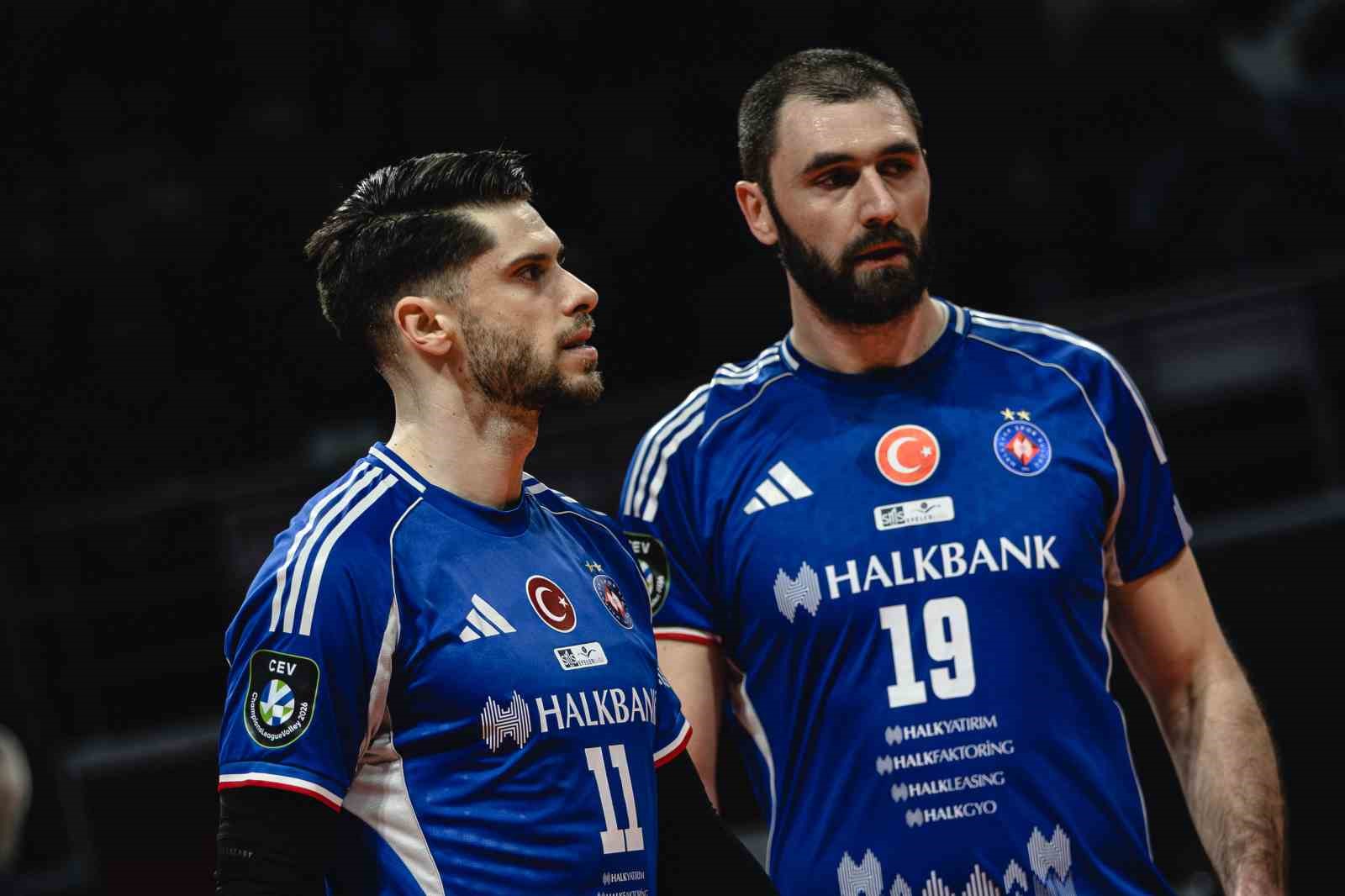 efeler-ligi-galatasaray-3-halkbank-0