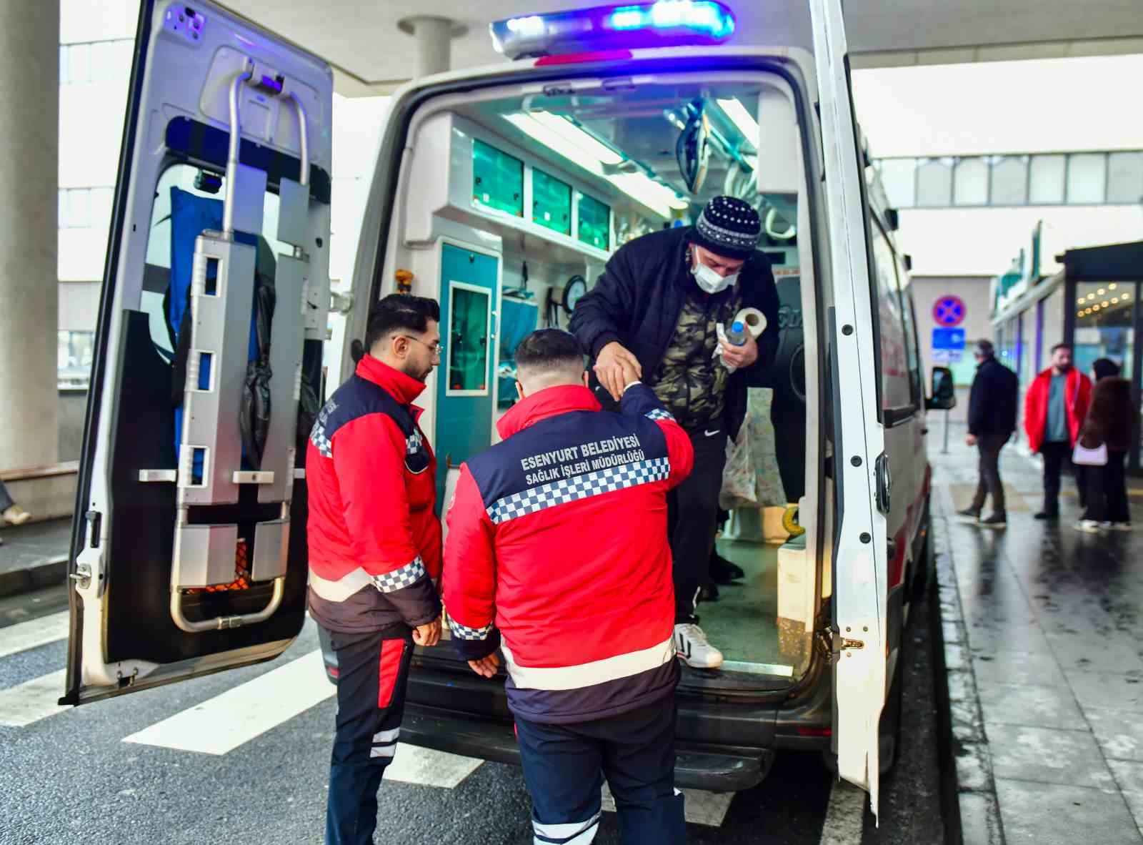 esenyurtta-ambulansla-hasta-nakil-hizmeti-araliksiz-suruyor