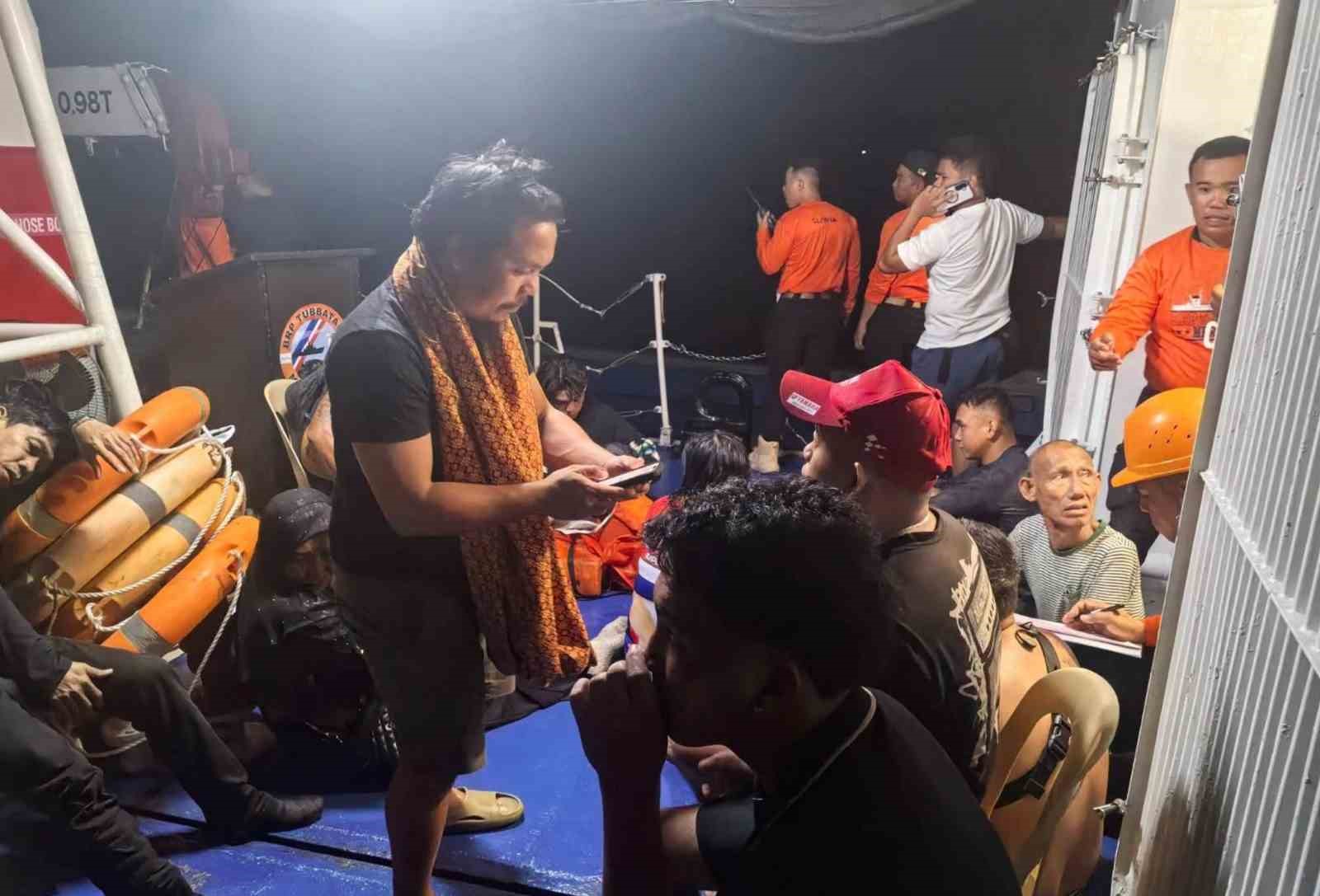 filipinlerde-feribot-batti-15-olu-43-kayip