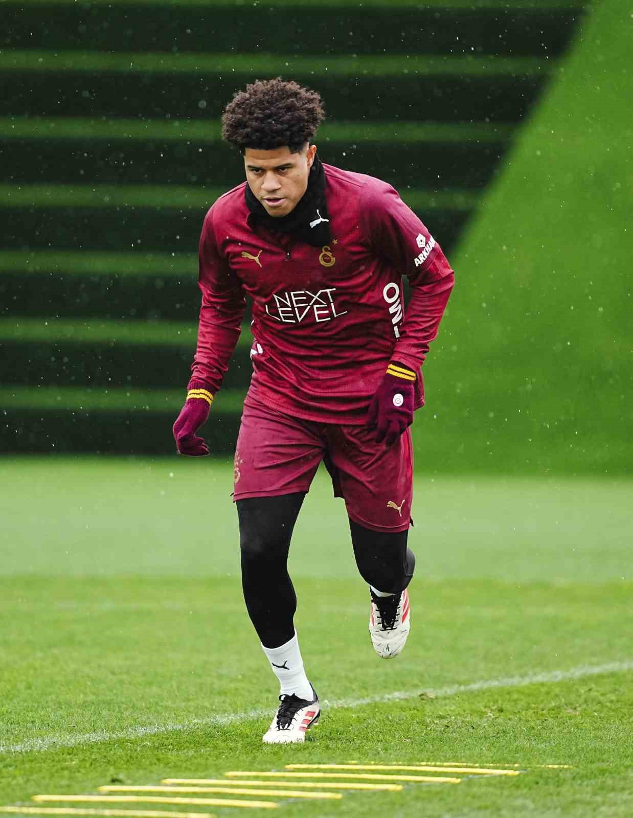 galatasaray-fethiyespor-maci-hazirliklarina-basladi