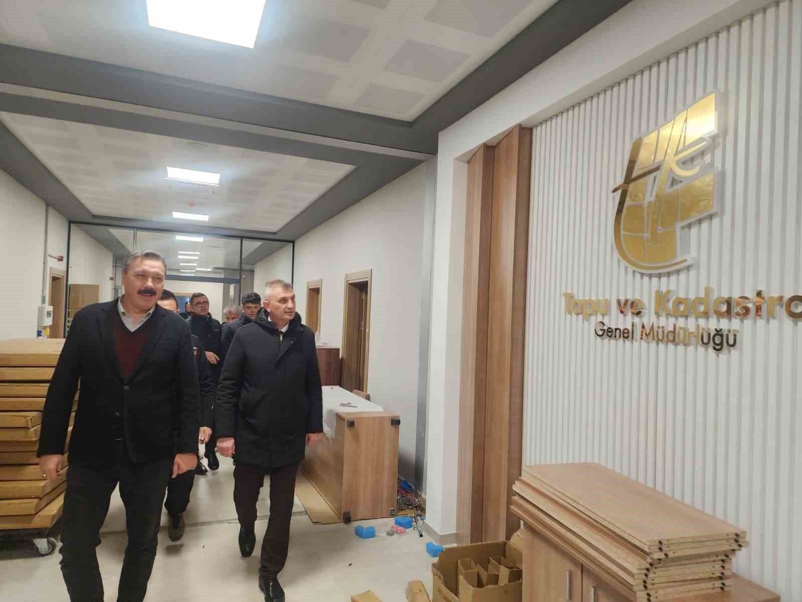 golcukte-yeni-hukumet-konagi-binasinda-sona-gelindi