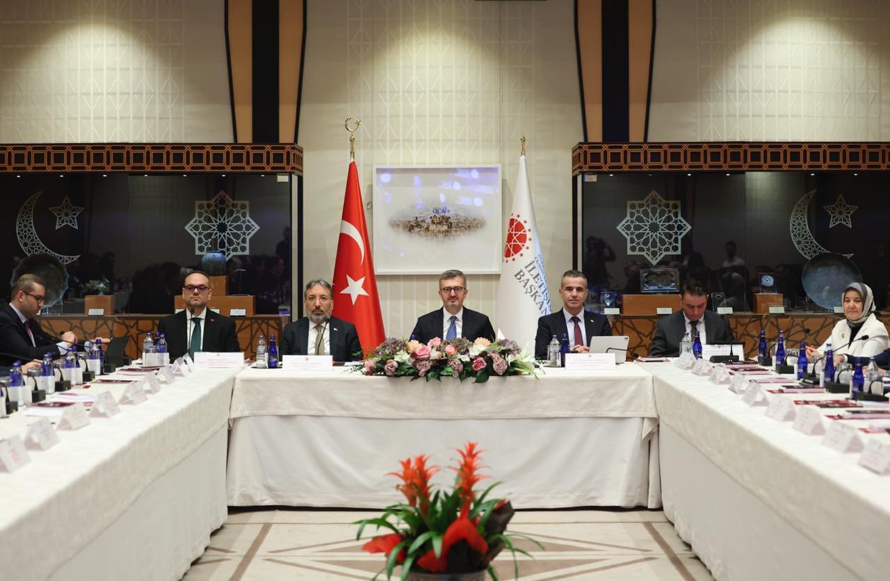 iletisim-baskani-duran-kamu-diplomasisi-iletisimin-silah-gibi-kullanildigi-bir-cagda-cok-kritik