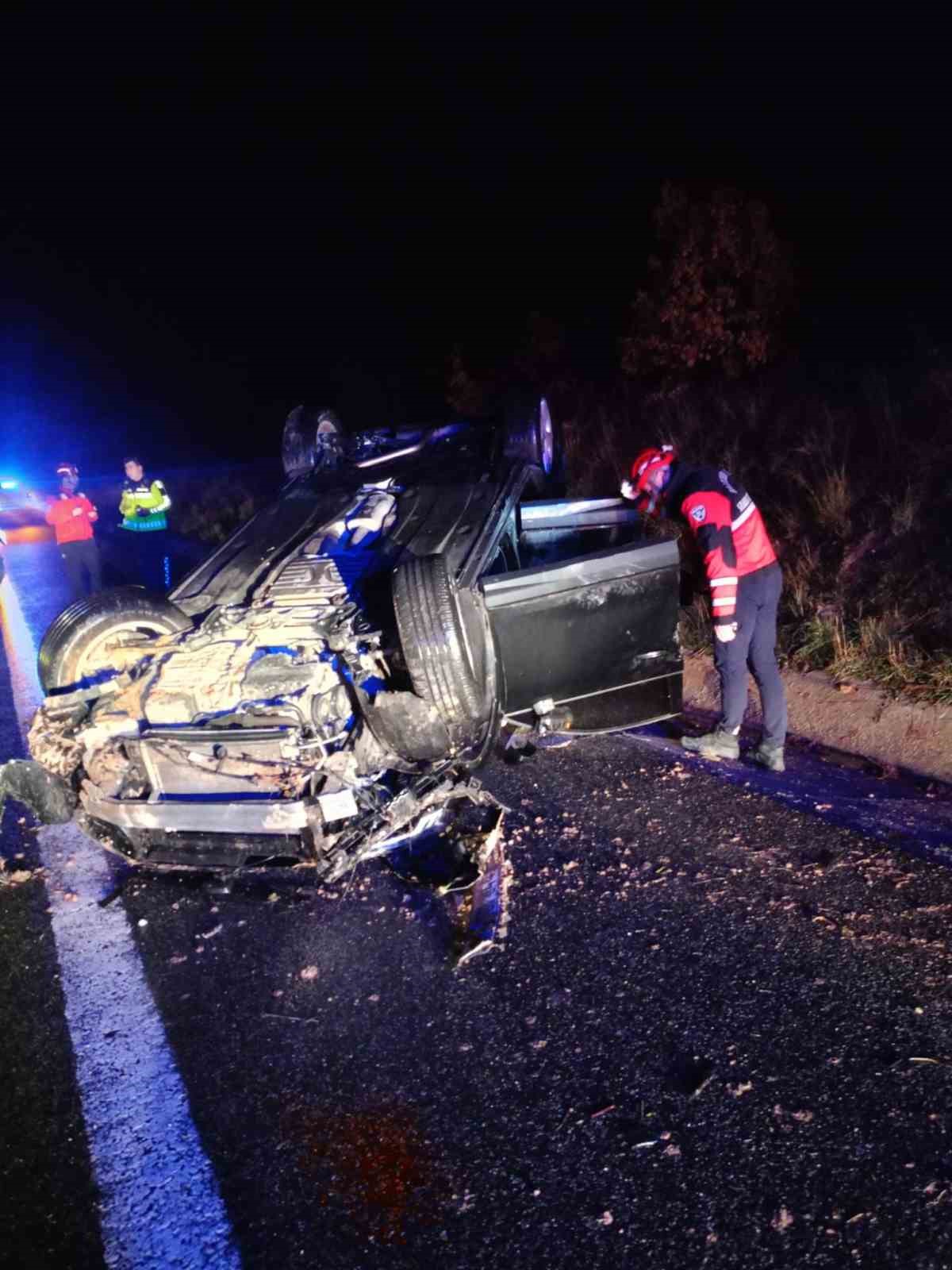izmir-istanbul-otoyolunda-trafik-kazasi-4-yarali