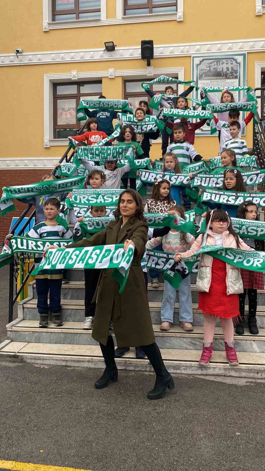 karne-sevinci-bursaspor-coskusuyla-taclandi