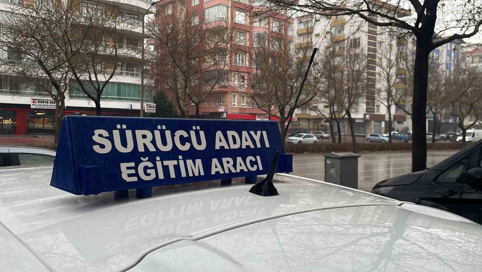 suruculere-yollarda-gorunmeyen-gizli-tehlike-uyarisi