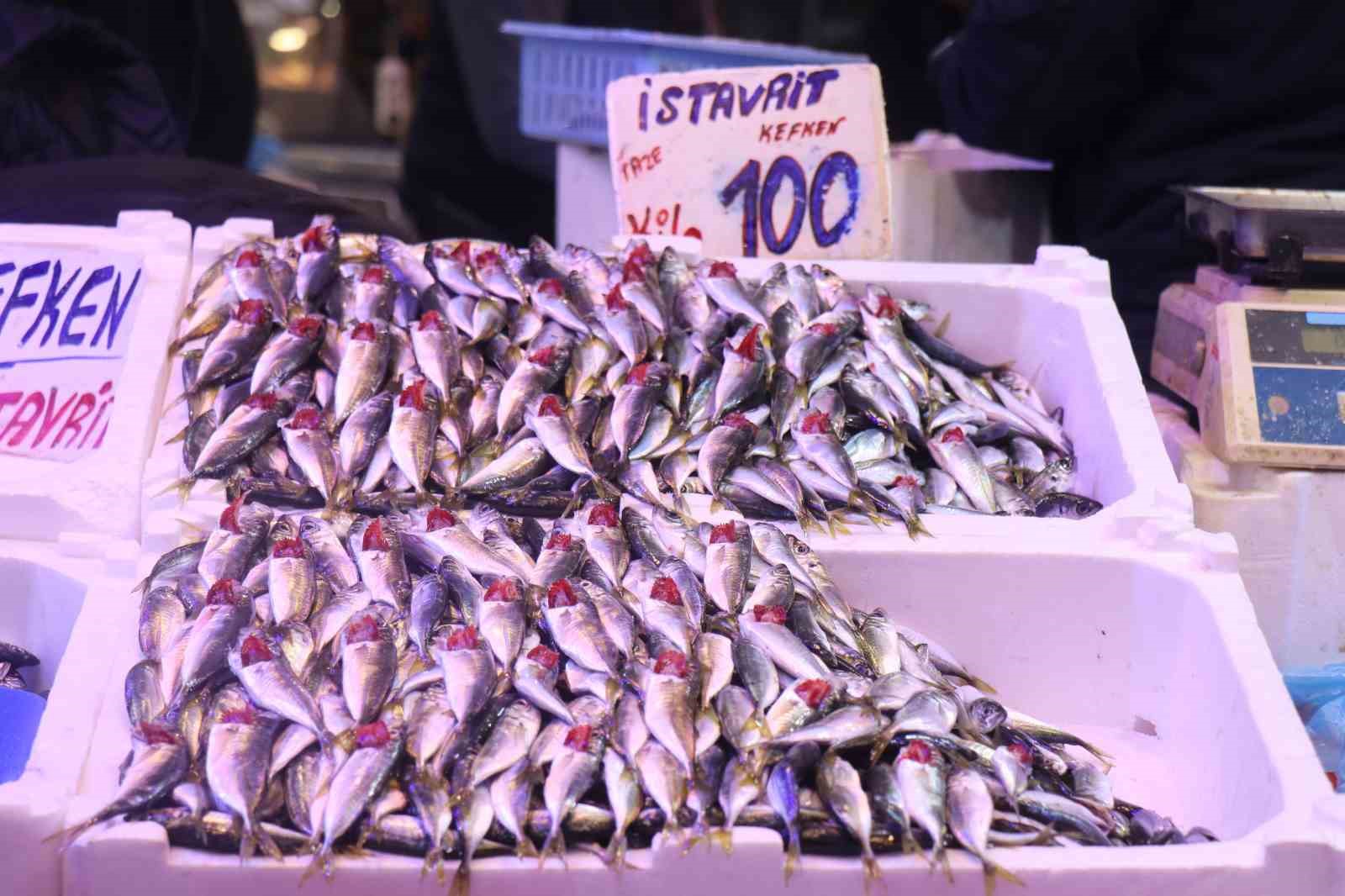 tezgahlar-istavritle-doldu-fiyatlar-dibi-gordu