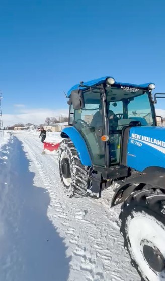traktor-arkasinda-kayak-keyfi