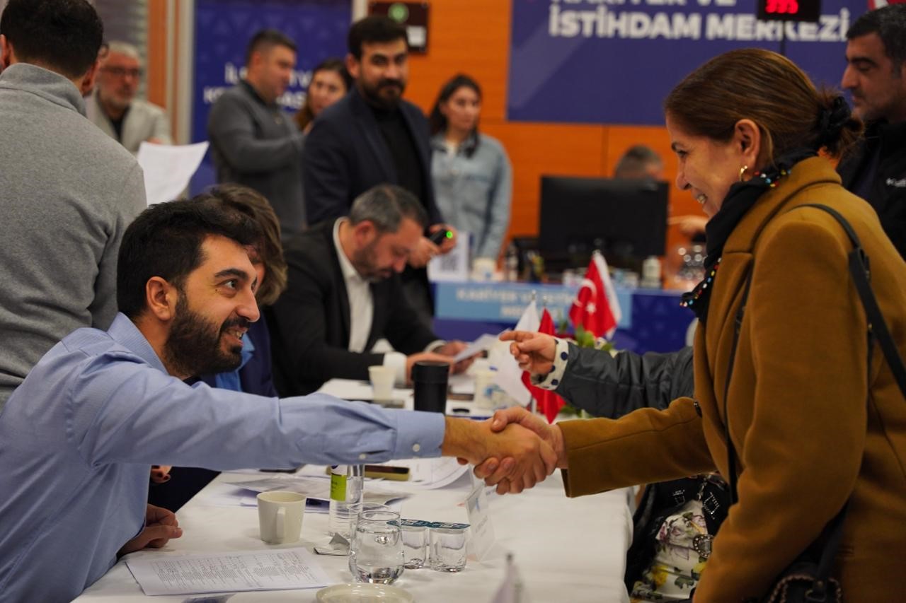 tuzla-belediyesinde-birebir-gorusme-baskan-bingol-komsulariyla-bulustu