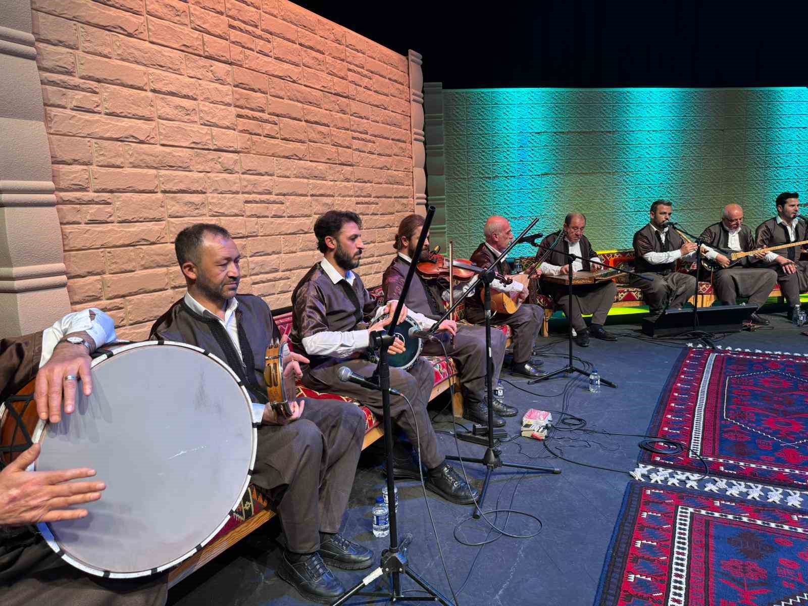 unesco-muzik-sehri-sanliurfadan-balikesirde-muhtesem-sira-gecesi