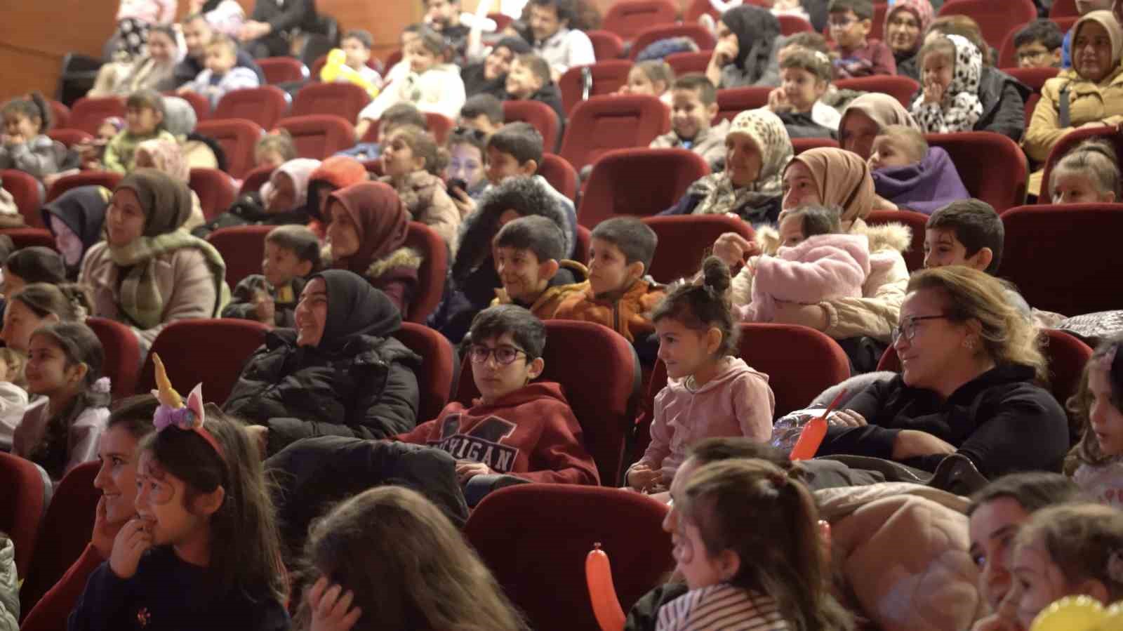 yariyil-tatilinde-tuzlada-cocuk-coskusu