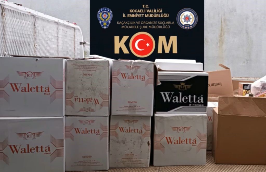 kocaelide-500-bin-lira-degerinde-kacak-tutun-ve-makaron-ele-gecirildi