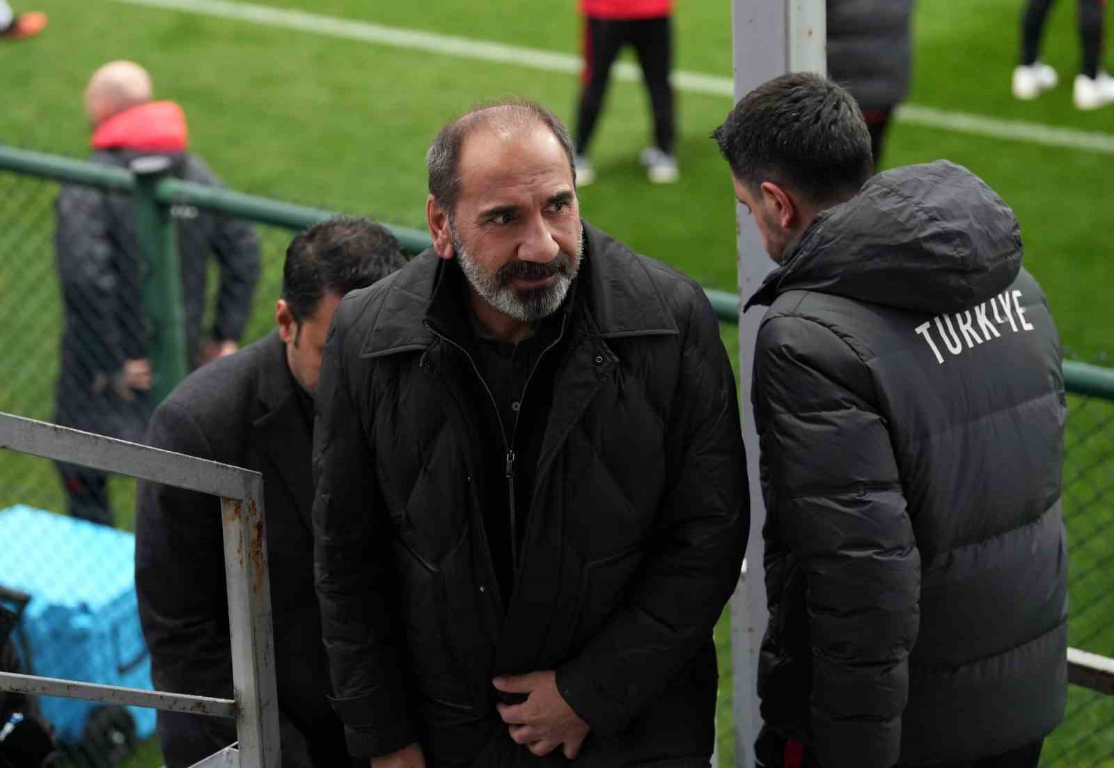 a-milli-futbol-takimi-romanya-maci-hazirliklarini-surdurdu