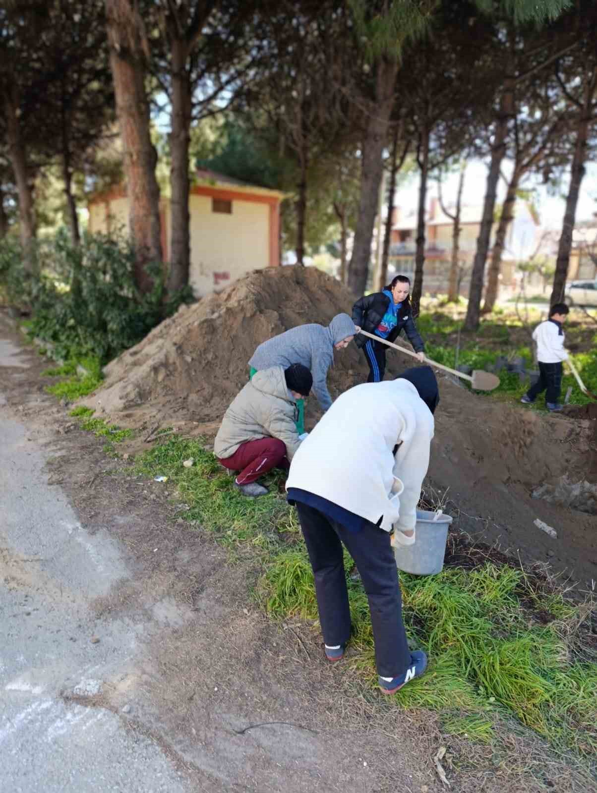 burhaniyede-vatandaslarin-baz-istasyonu-tepkisi