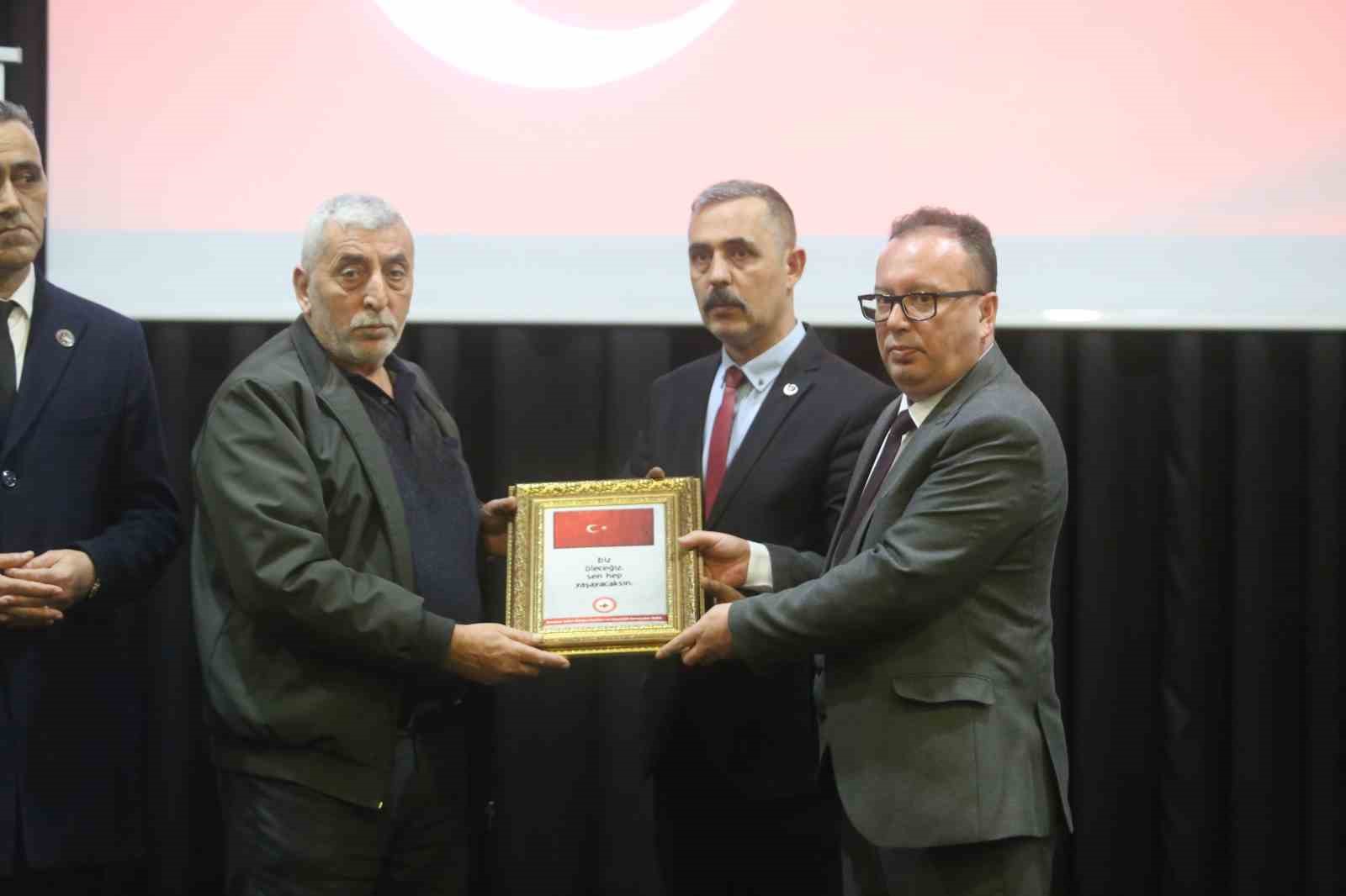 bursada-sehit-aileleri-ve-gaziler-iftarda-bulustu