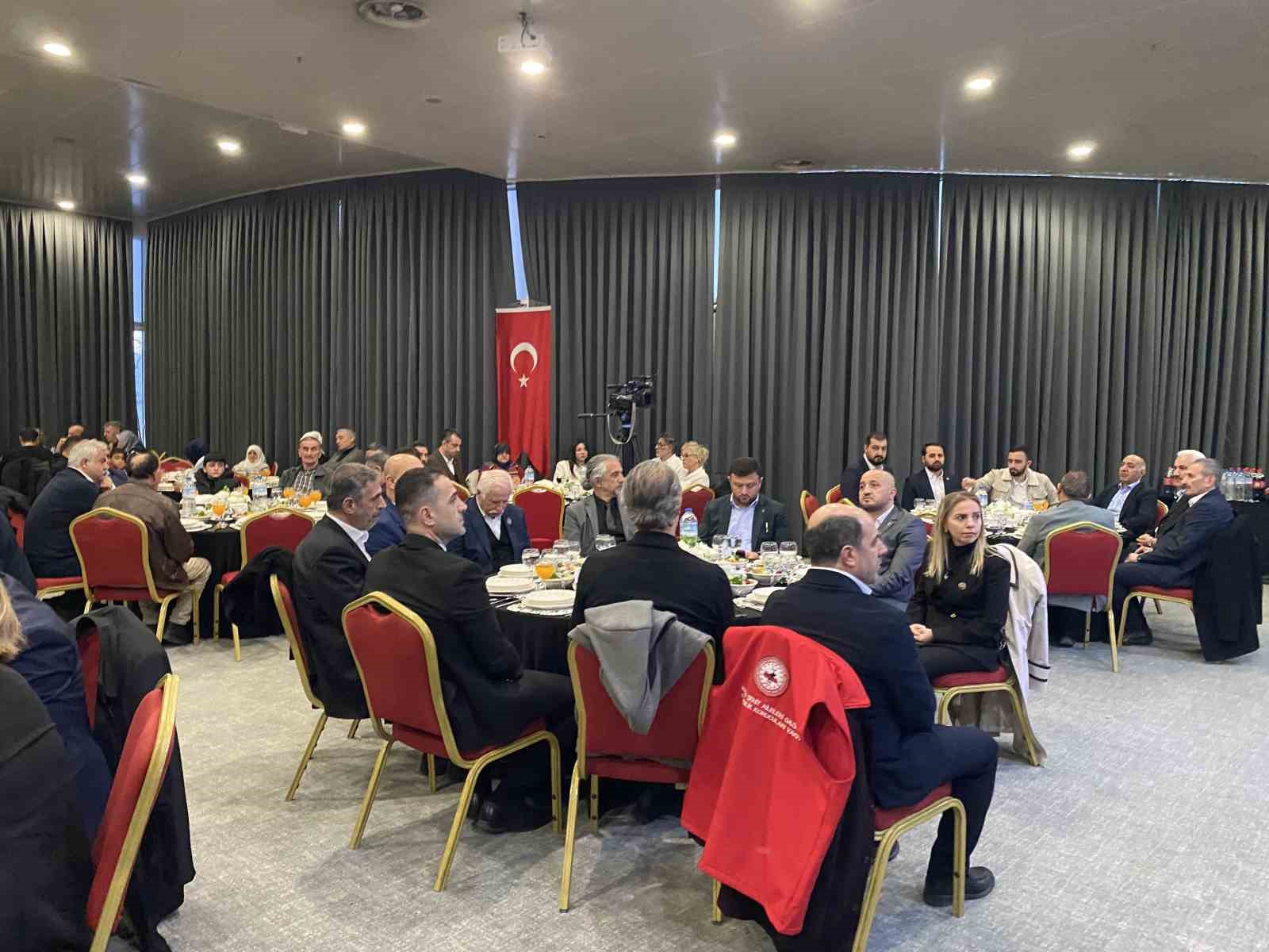 bursada-sehit-aileleri-ve-gaziler-iftarda-bulustu