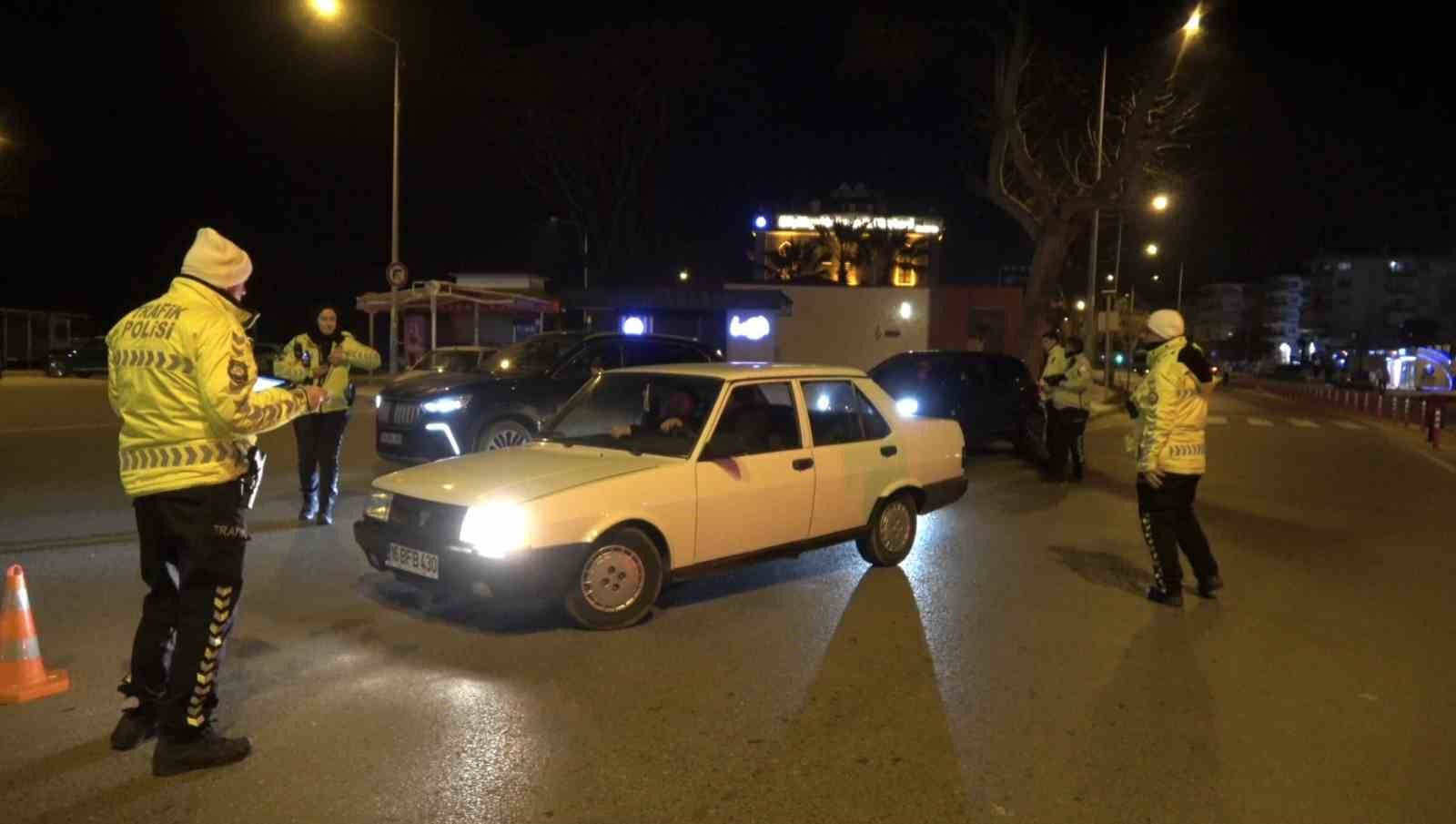 bursada-trafikte-gece-denetimi