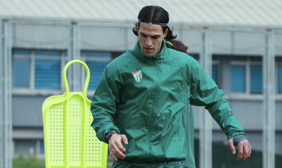 bursaspor-ara-vermeden-fethiyespor-mesaisine-basladi